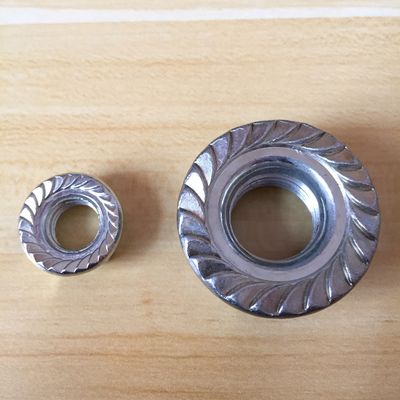 Muestra disponible M20 M16 Din6923 Fijación directa de carbono de acero inoxidable con hexadecimal
