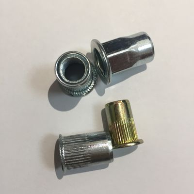 Acero al carbono de zinc amarillo M6 cabeza redonda plana y media hexadecimal para el interior y exterior