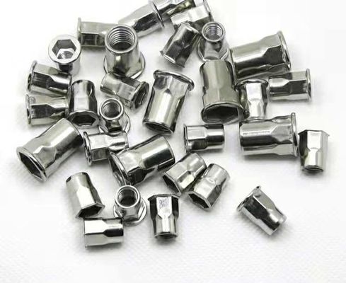 M8 M10 Noca de remachado ciego para fijación M2-M12 Q235A2-70 A4-80 Fabricación