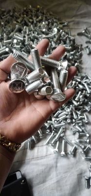Mejora la durabilidad de tu edificio con el tornillo de arado cuadrado de acero DIN605