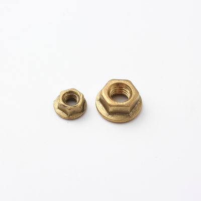 DIN 6923 Hex Flange Nut con perno hecha de acero inoxidable para el suministro directo
