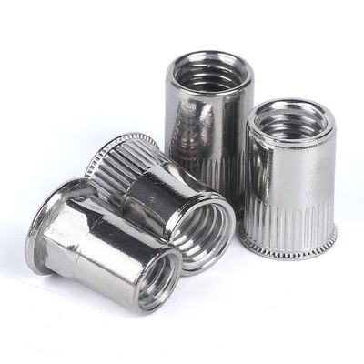 DIN7340 Nut de remachado de remachado ciego con acero inoxidable de fijación directa