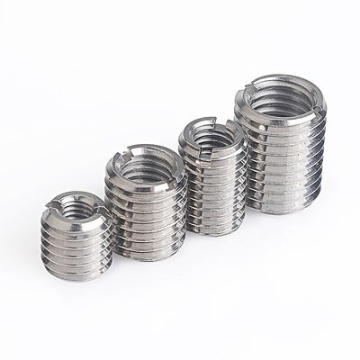 Industria general de acero inoxidable de grado 4.8 10.9 Conjunto de tornillos con descuento de gran volumen