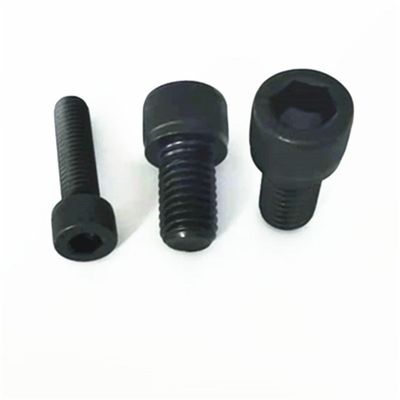 Grado 10.9 DIN912 Cerrojos hexagonales de media dentadura con cabeza de copa cilíndrica de resistencia